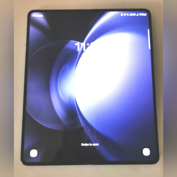 Samsung Galaxy Z Fold5 256gb Icy blue - Picture 10 of 15